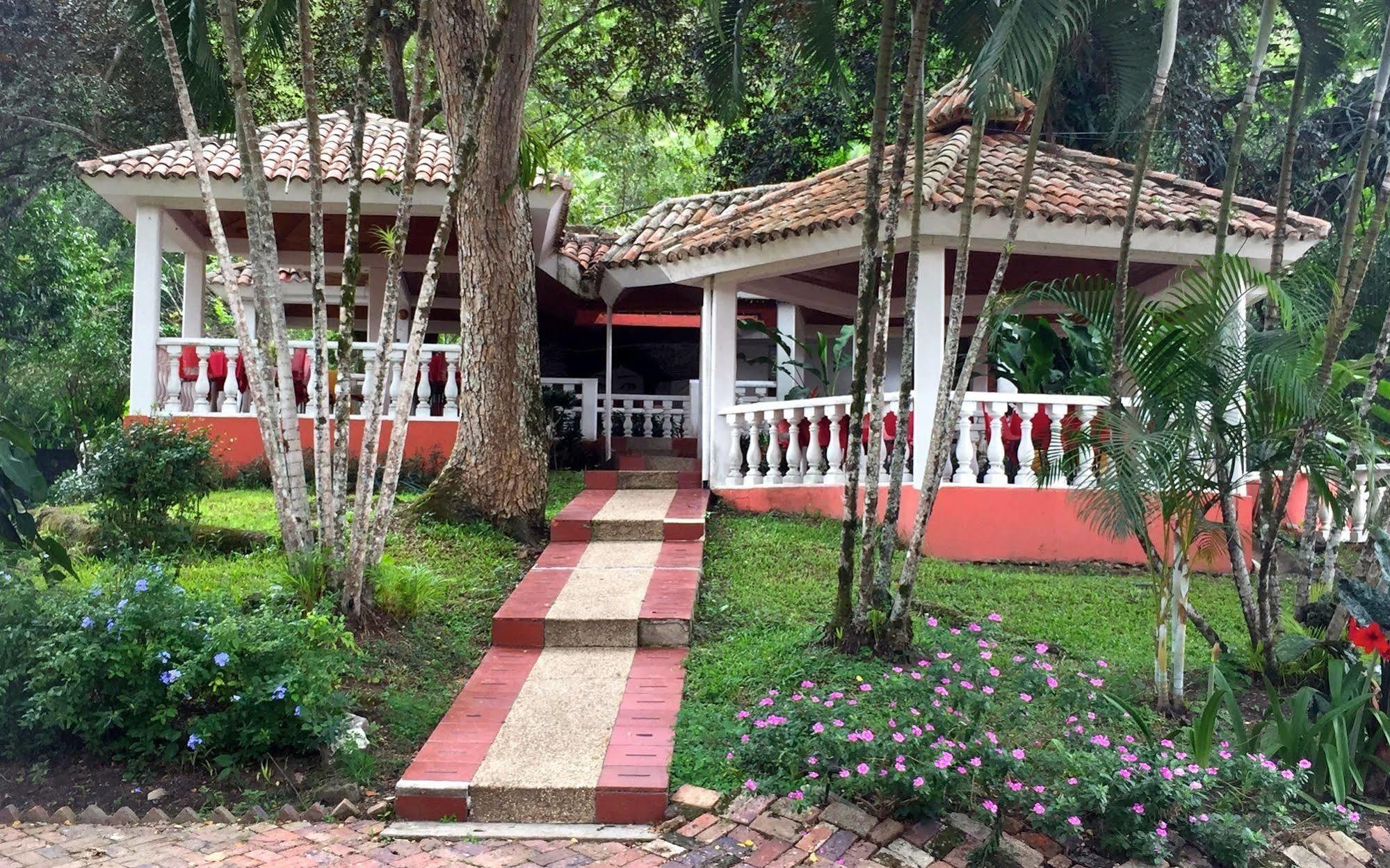 Hotel Hacienda El Diamante 비예타 외부 사진